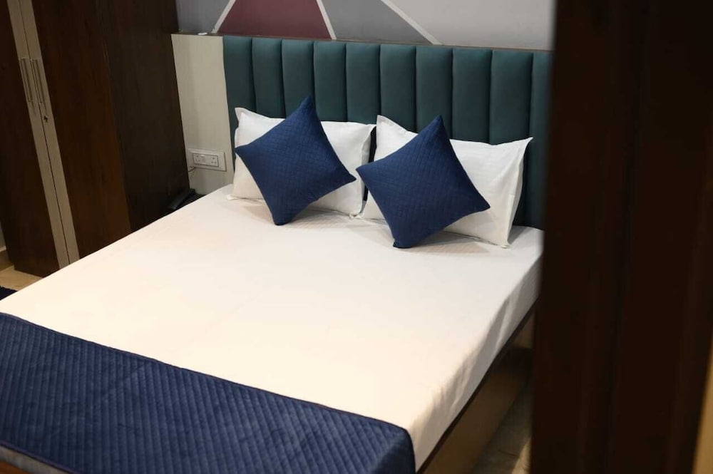 Deluxe Single Room, Balcony photo 2
