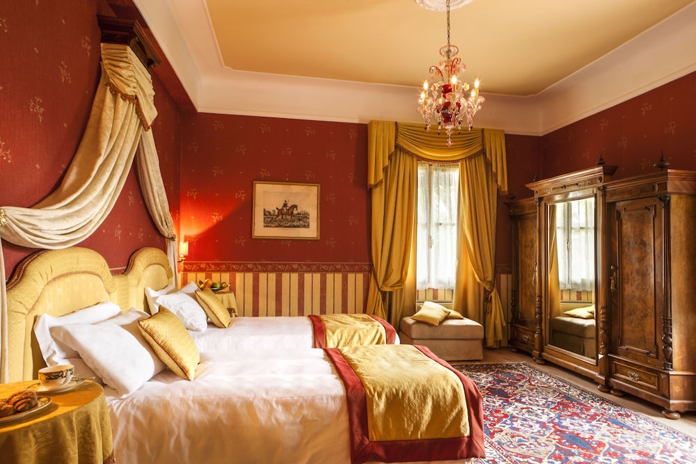 Superior Double or Twin Room photo 3
