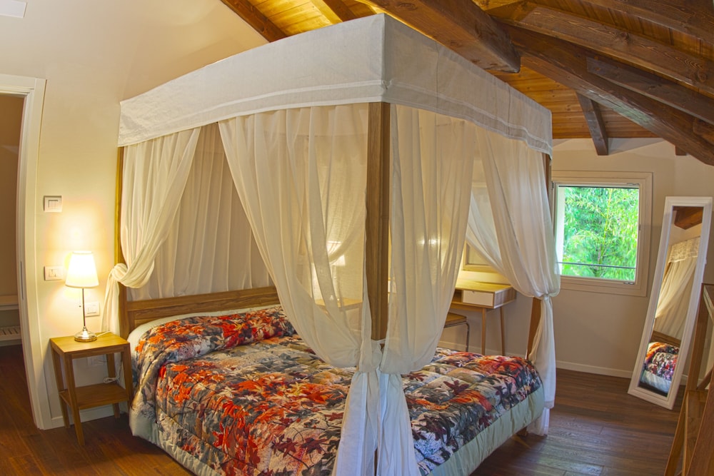 Double Room, 1 Queen Bed photo 3
