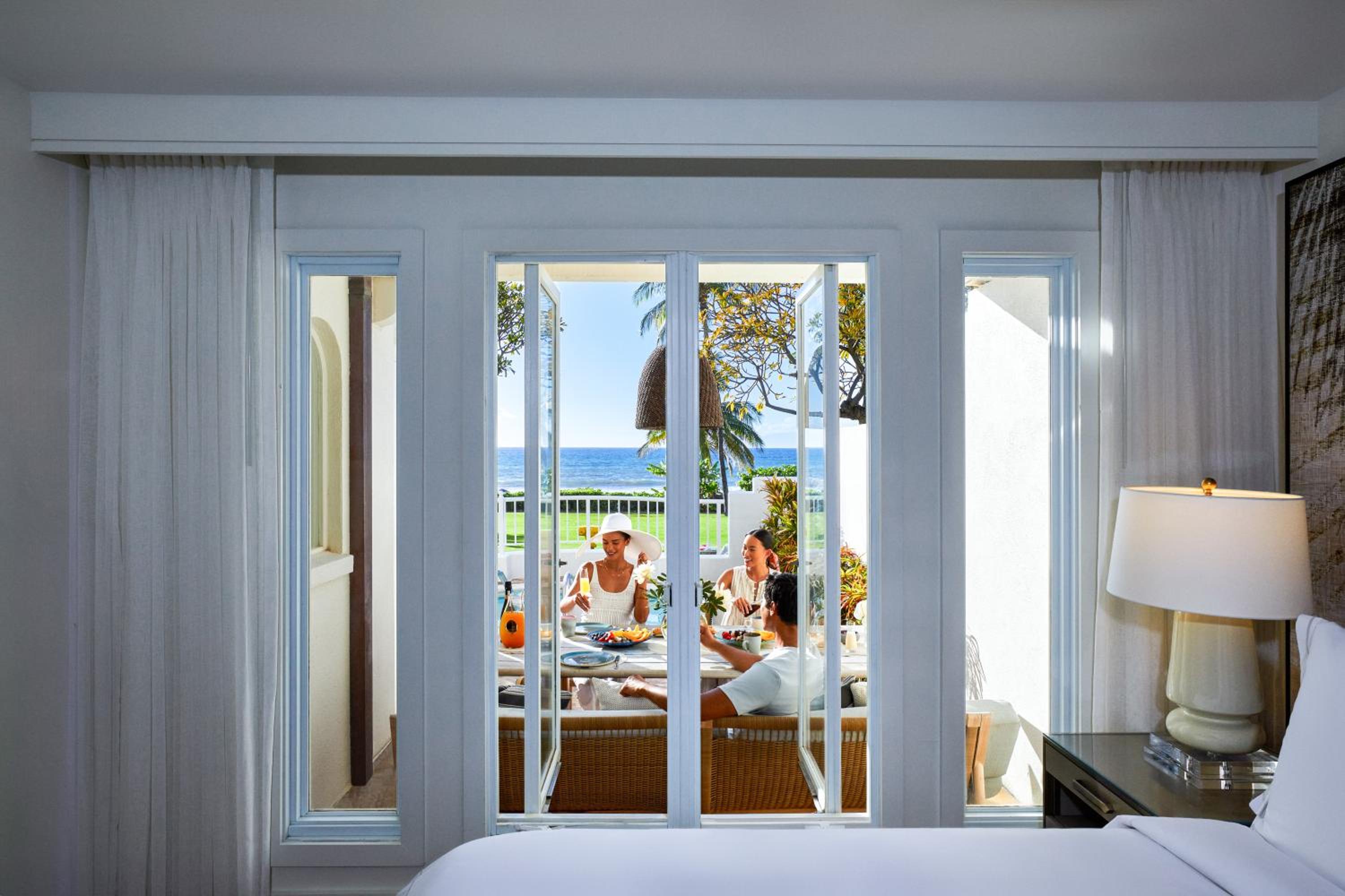 Two Bedroom Ocean Villa With Roll-in Shower - Mobility Accessible