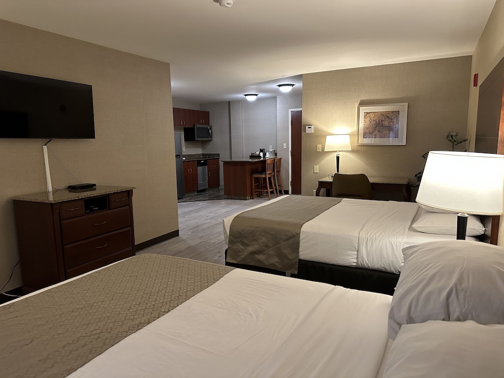 Deluxe Room, 2 Queen Beds, Kitchenette photo 1