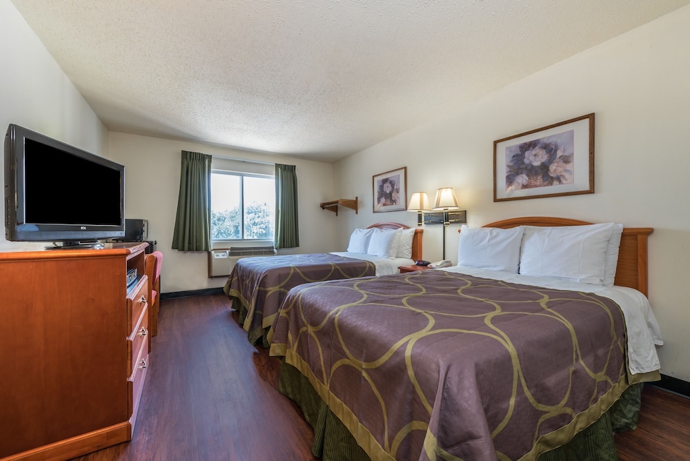 Double Room, 2 Double Beds, Smoking photo 2