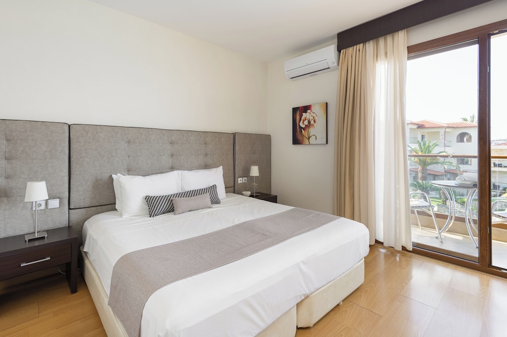 Double Room, Partial Sea View
