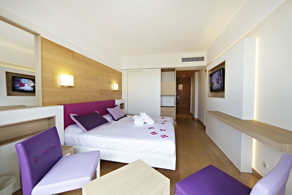 Double Room Single Use, Balcony photo 3