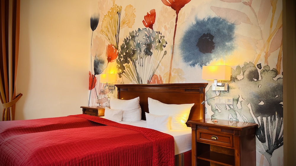Deluxe Double Room (2 matresses in bed frame) photo 1
