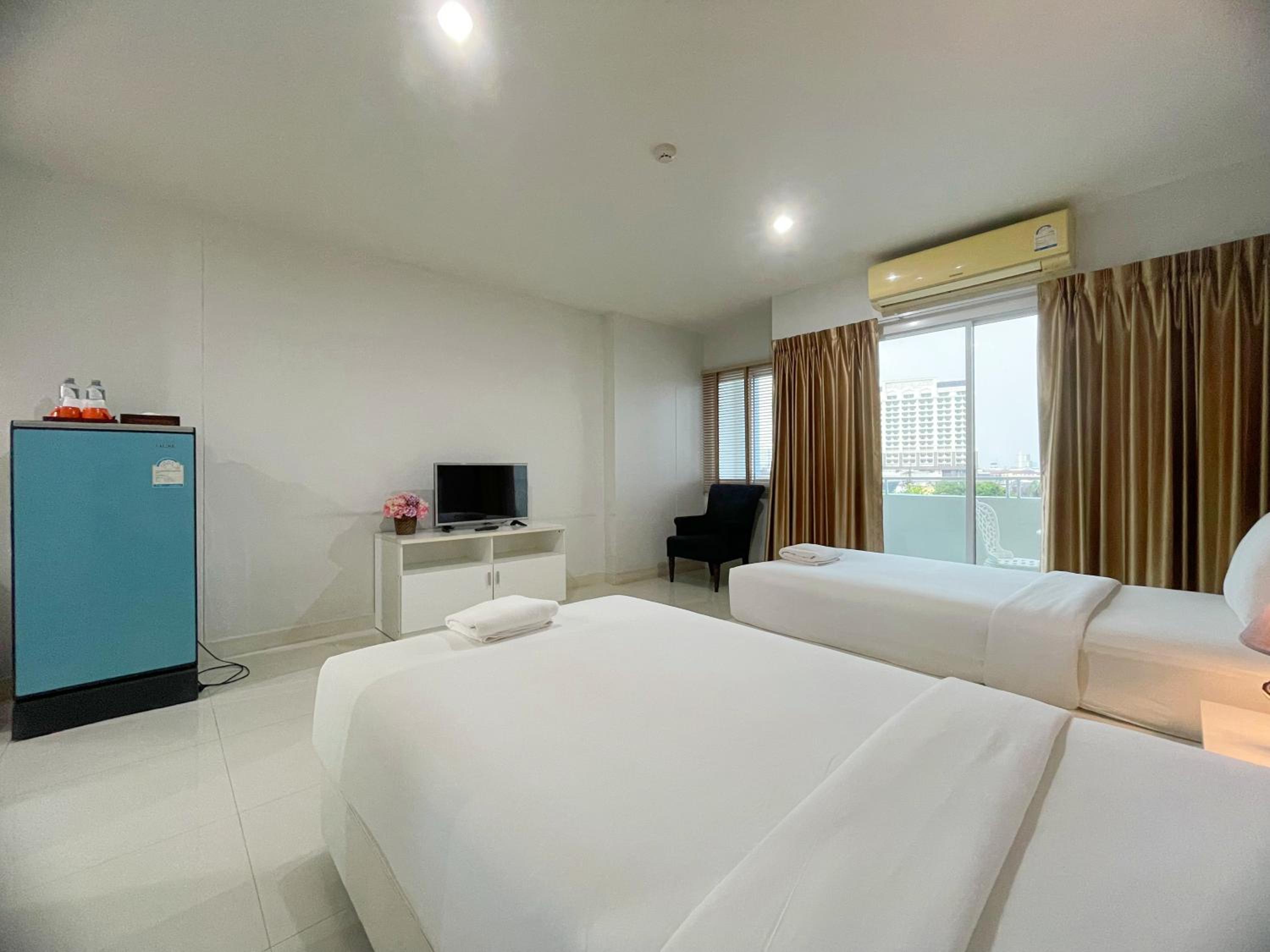 Superior Double or Twin Room with Terrace photo 2