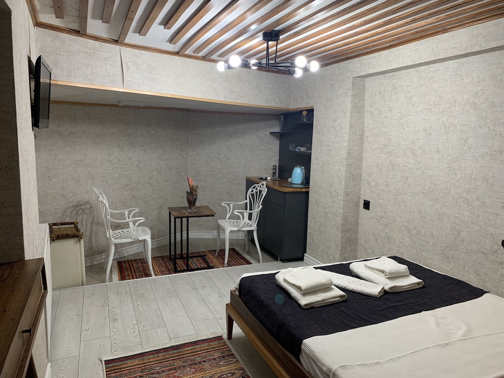 Economy Double Room photo 2