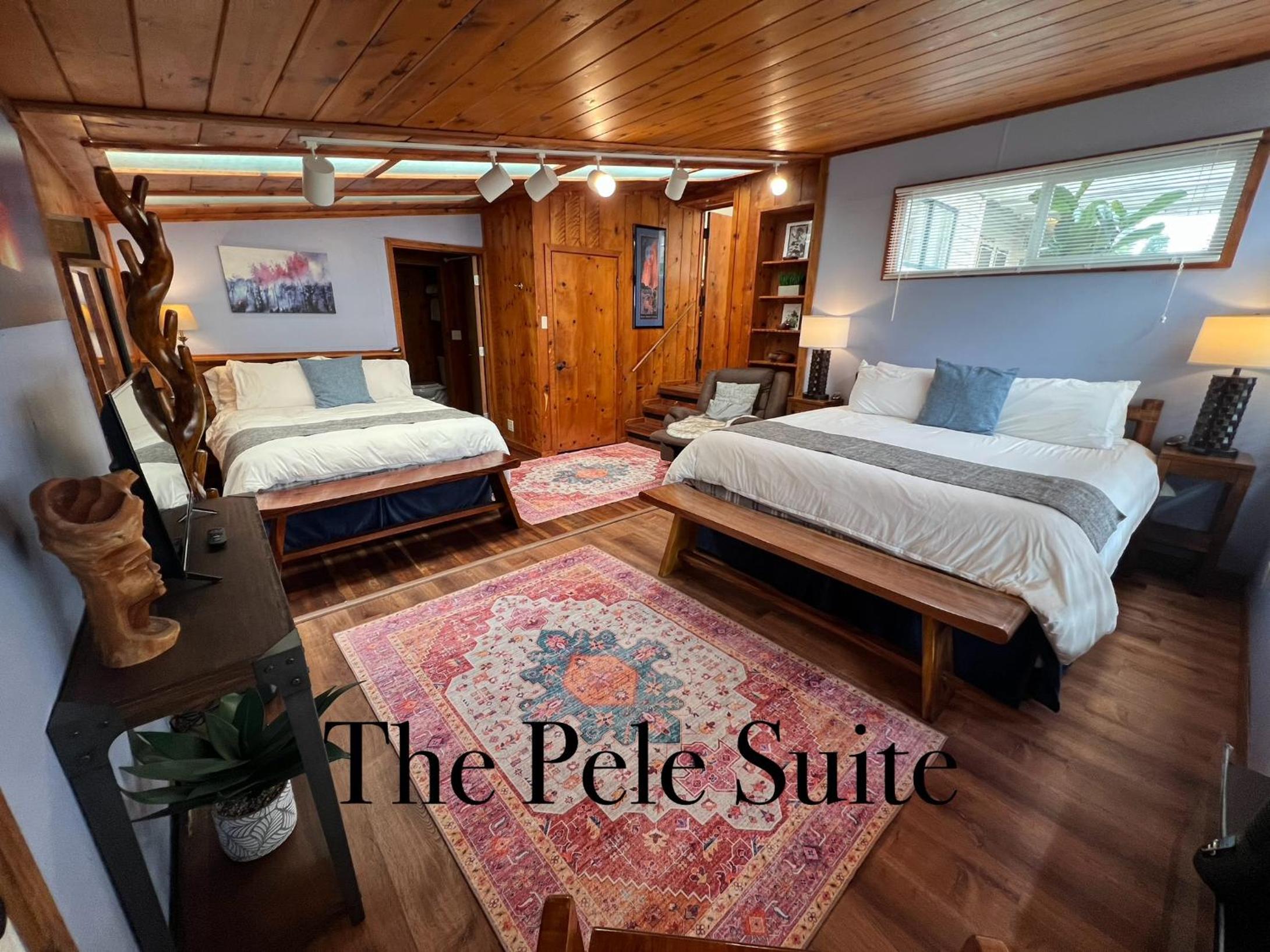 Deluxe Suite with King and Queen Bed