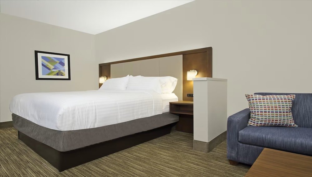 Holiday Inn Express & Suites Columbus North by IHG, Bild 2