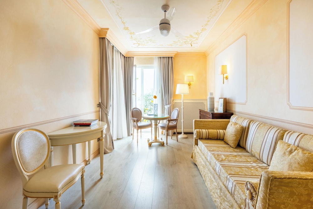 Executive Double Room - Photo 2