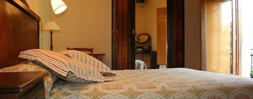 Single Room, 1 Twin Bed photo 3