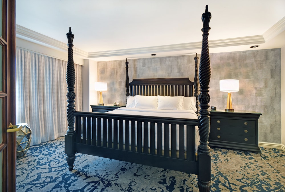 Presidential Suite, 1 King Bed photo 3