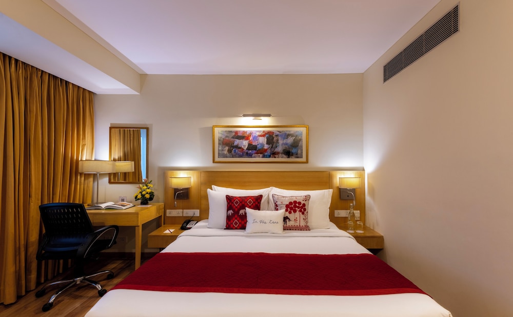 LUXE Room - Photo 6