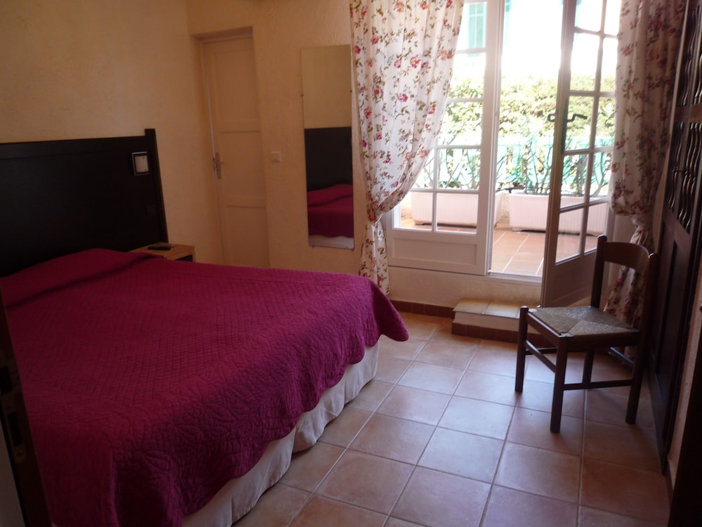 Standard Room, 1 Double Bed - Photo 5