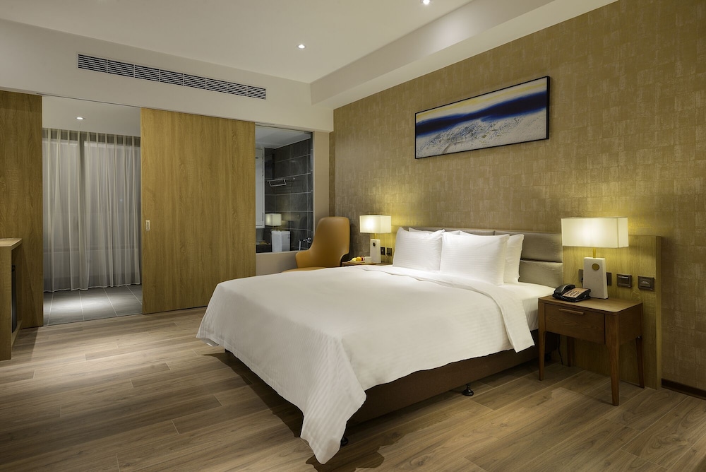 Deluxe Double Room - Photo 1
