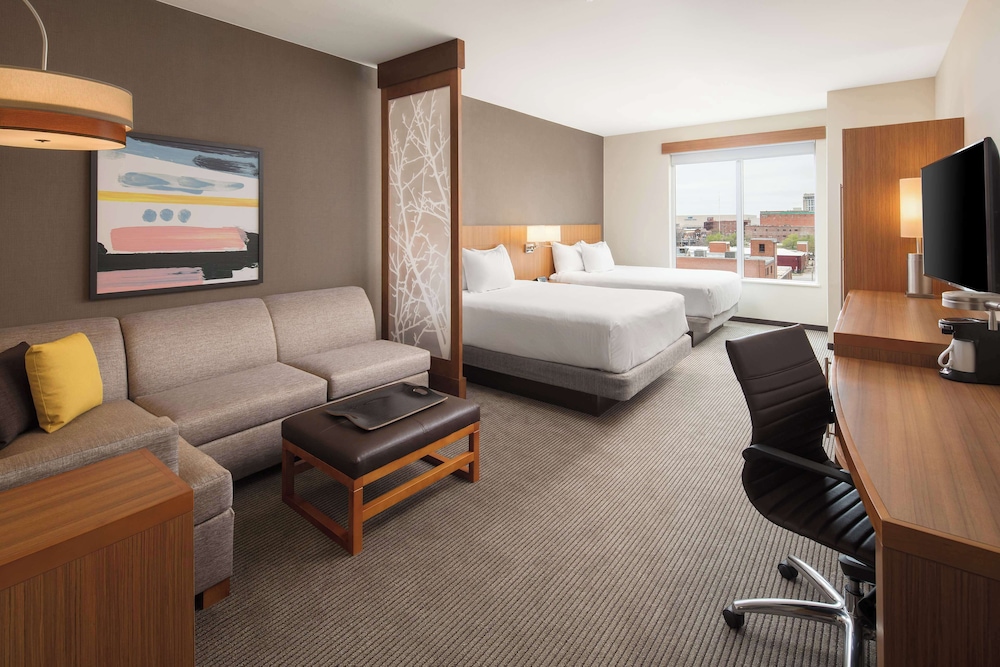 Room, 2 Queen Beds (High Floor) photo 3