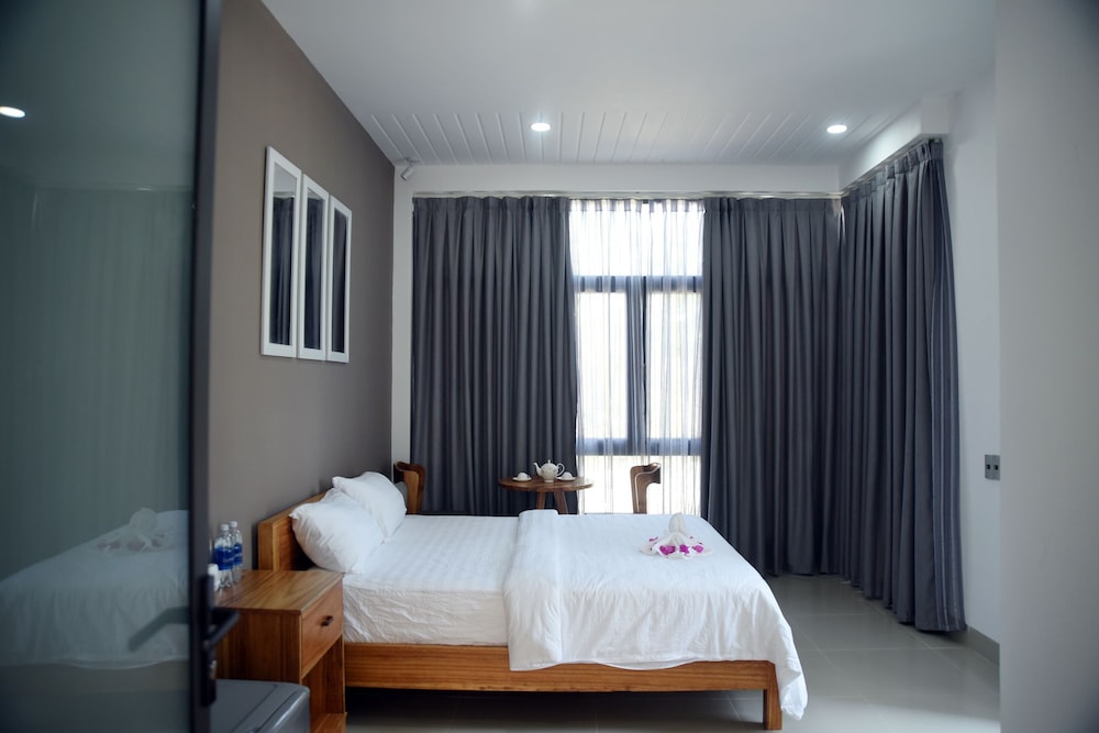 Deluxe Double Room, 1 King Bed, Beach View