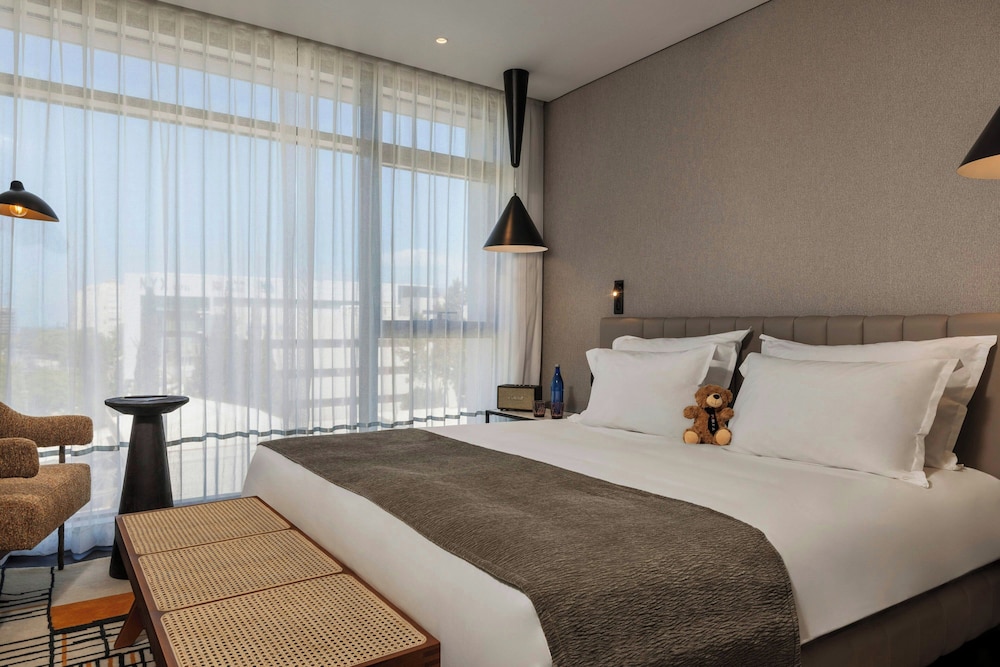 Suite, 1 Queen Bed