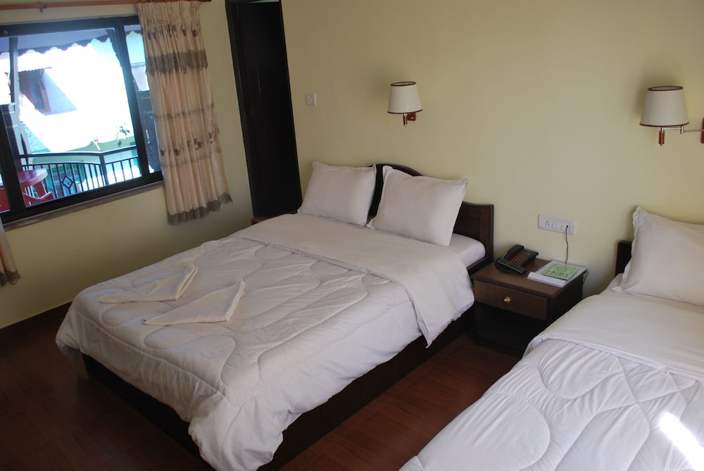 Deluxe Double or Twin Room (with Fan) photo 3
