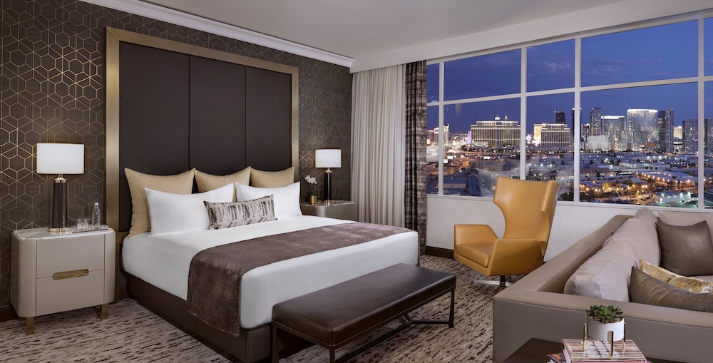Executive Studio Suite, 1 King Bed photo 2