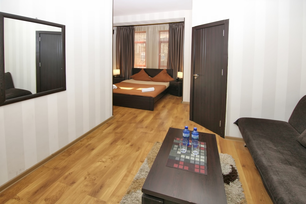 Comfort Double Or Twin Room, Balcony photo 3