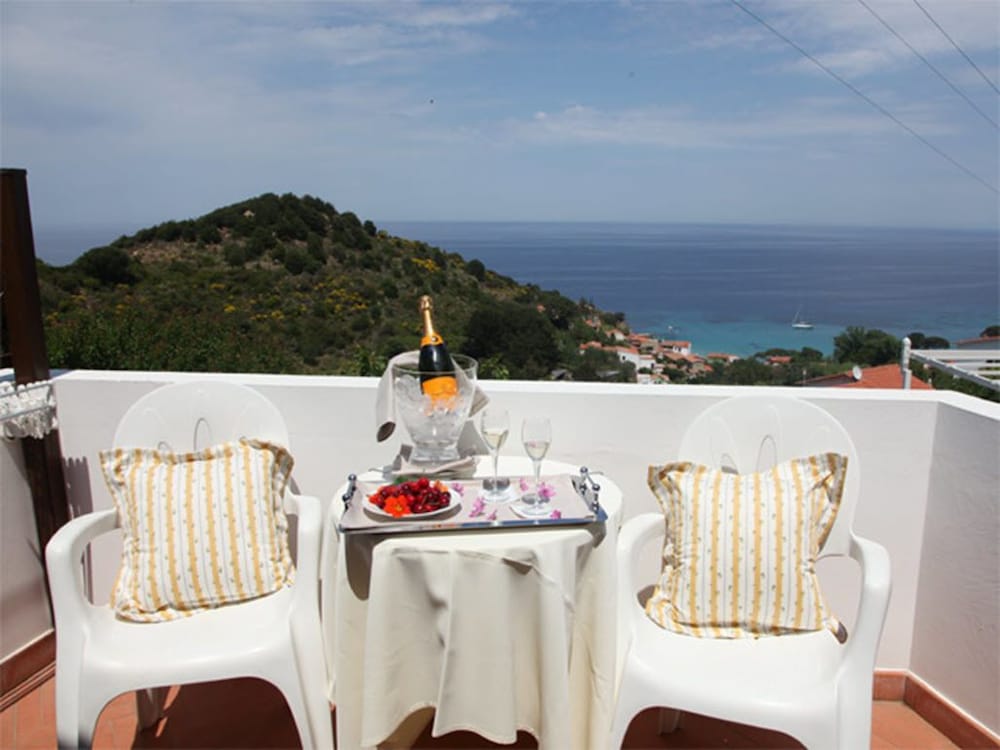 Superior Double Room, Sea View photo 2