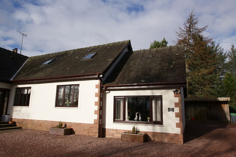 Cottage photo 2