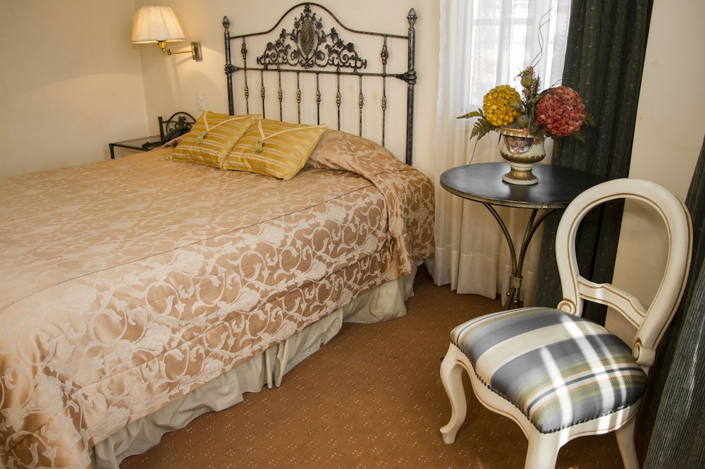 Single Room photo 2