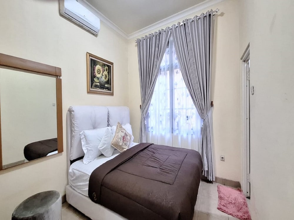 Junior Villa, 2 Bedrooms, Garden View