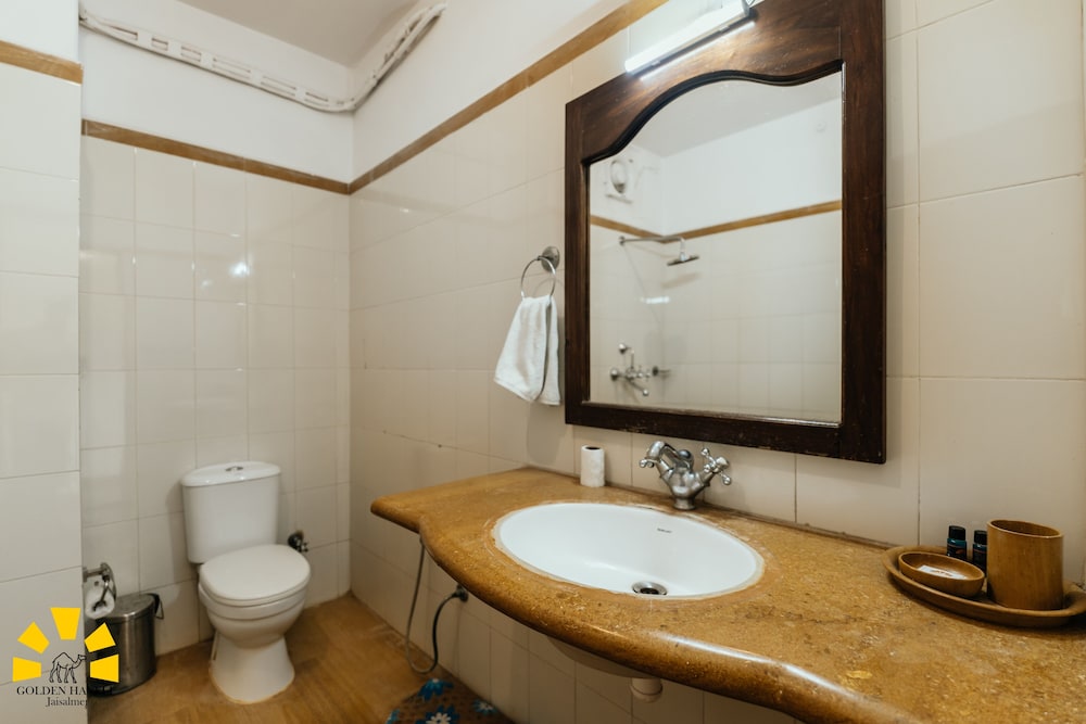 Deluxe Room - Photo 3