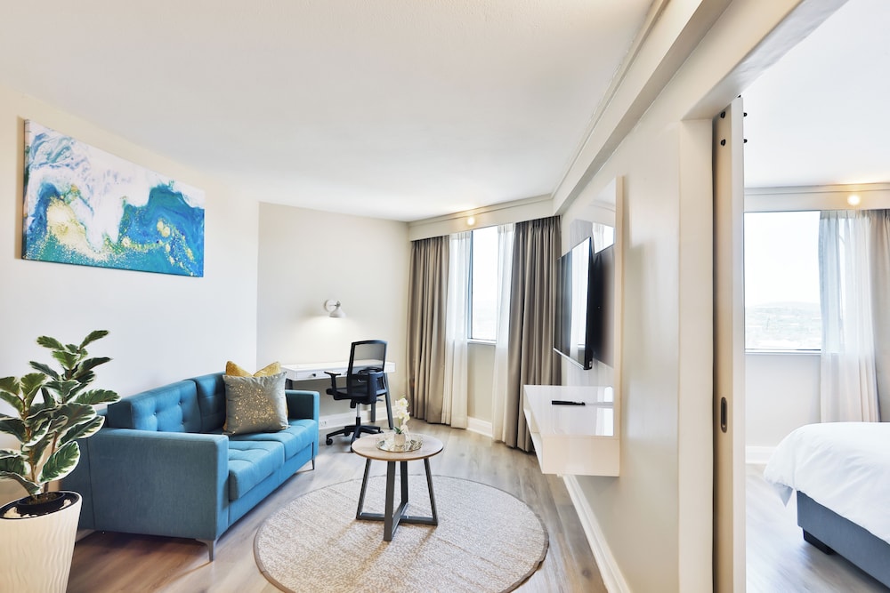 Executive Apartment, Pool View - Photo 4
