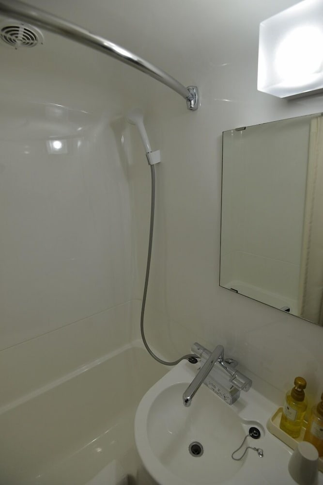 Economy Double Room photo 2
