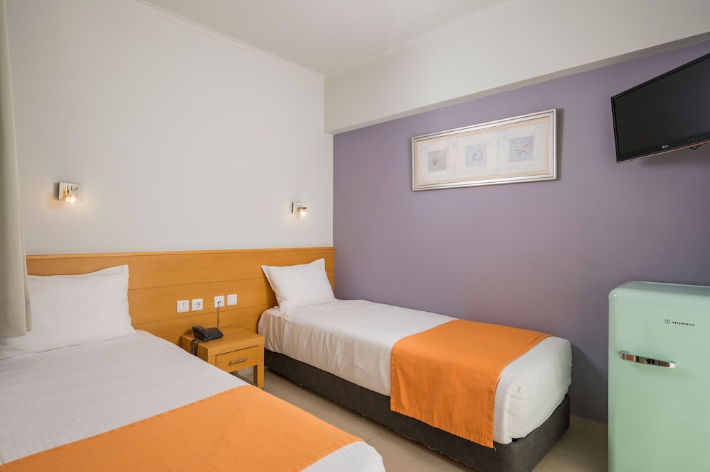 Triple Room - Photo 2
