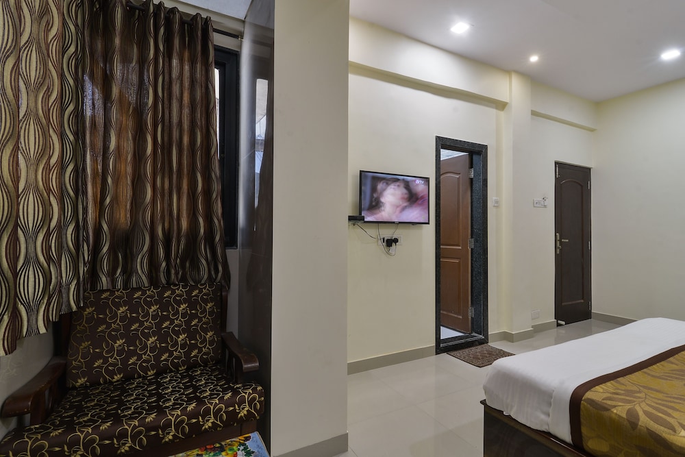 Suite Room - Photo 8