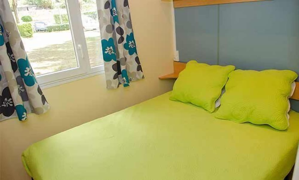 Mobile Home, 2 Bedrooms photo 1