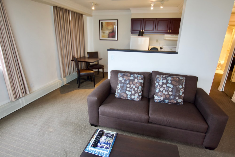 Standard Suite, 1 Bedroom, Kitchen, Corner - Photo 9
