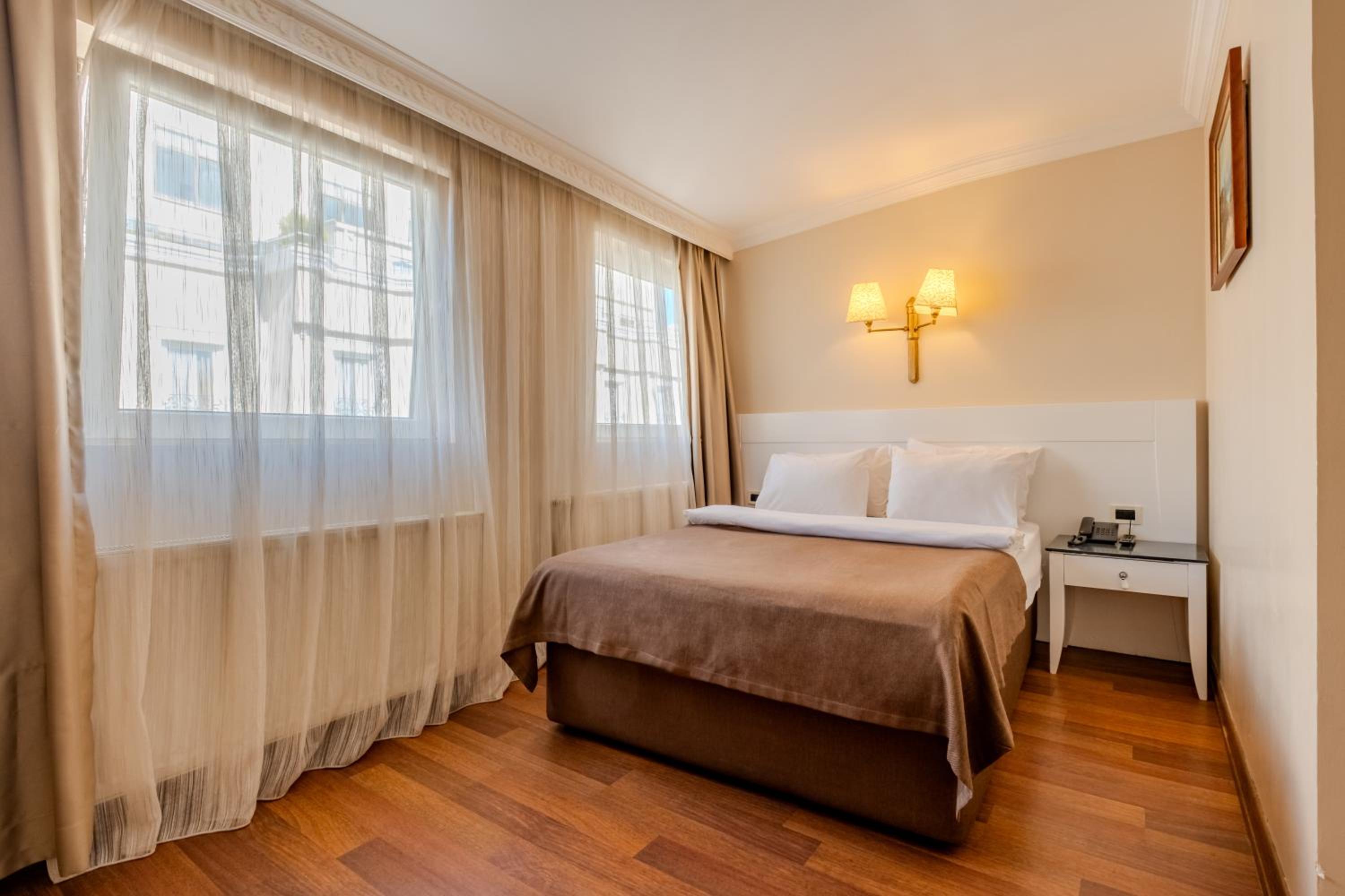 Deluxe Room photo 1