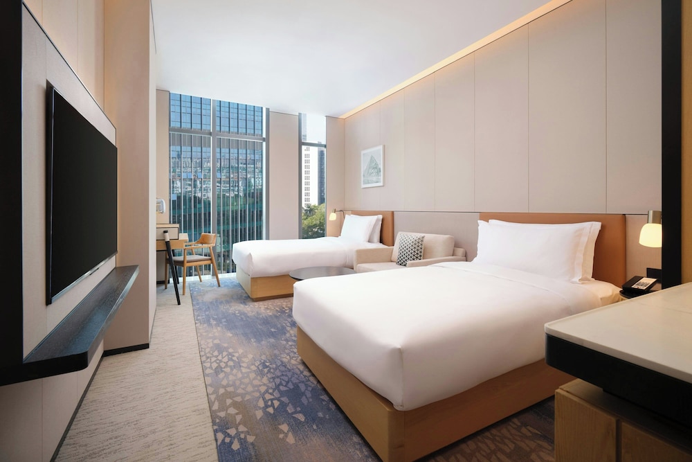 Double Room, 2 Twin Beds, City View - Photo 2