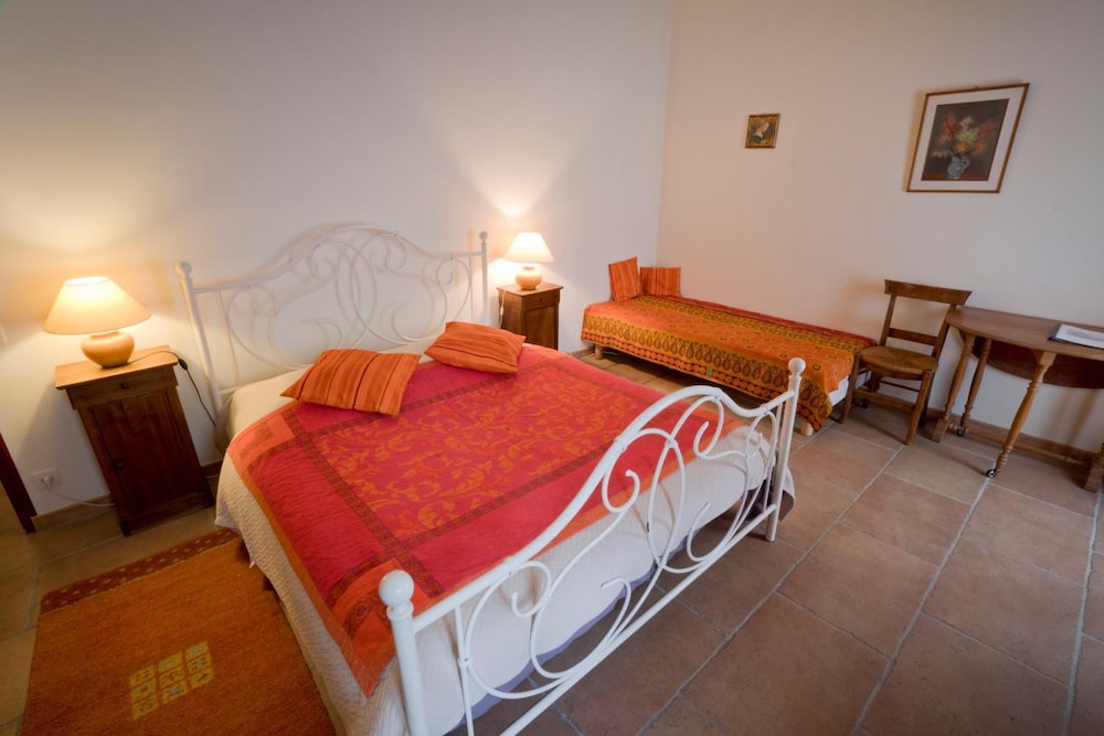 Triple Room (Jonquille) photo 2