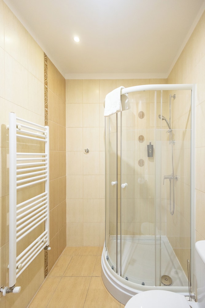 Standard Room - Photo 9