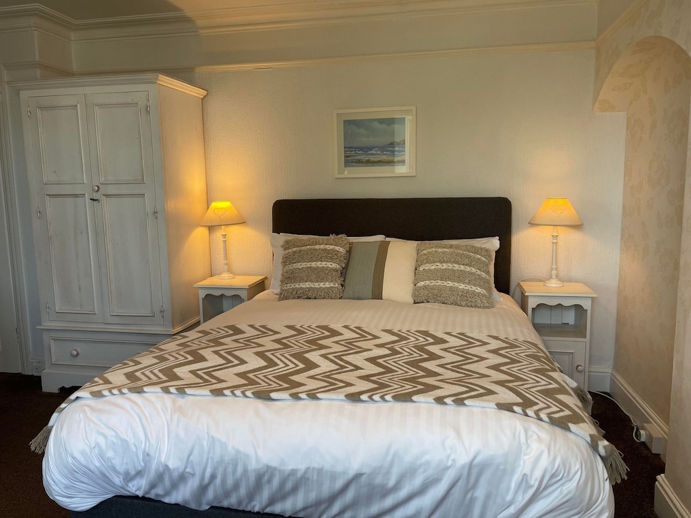 Double Room, Ensuite, Sea View - Photo 1