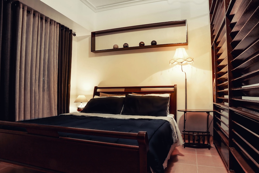 Premium Condo, 1 Bedroom, Non Smoking, Pool Access photo 1