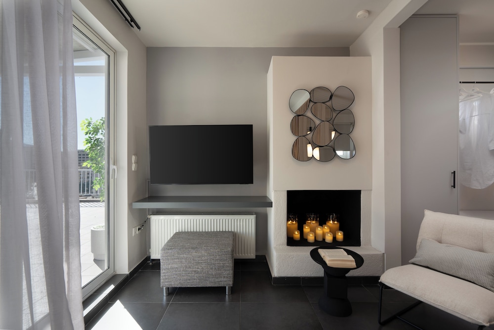 Deluxe Studio, City View