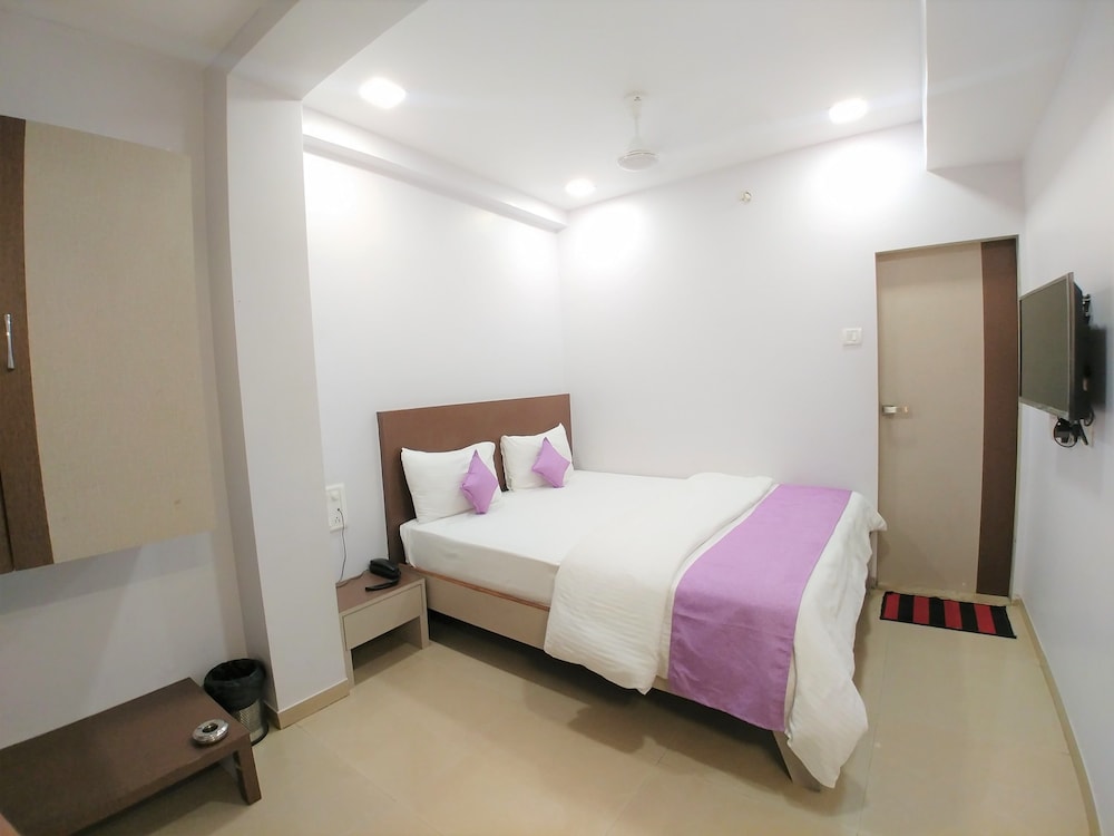 Standard Room, City View photo 2