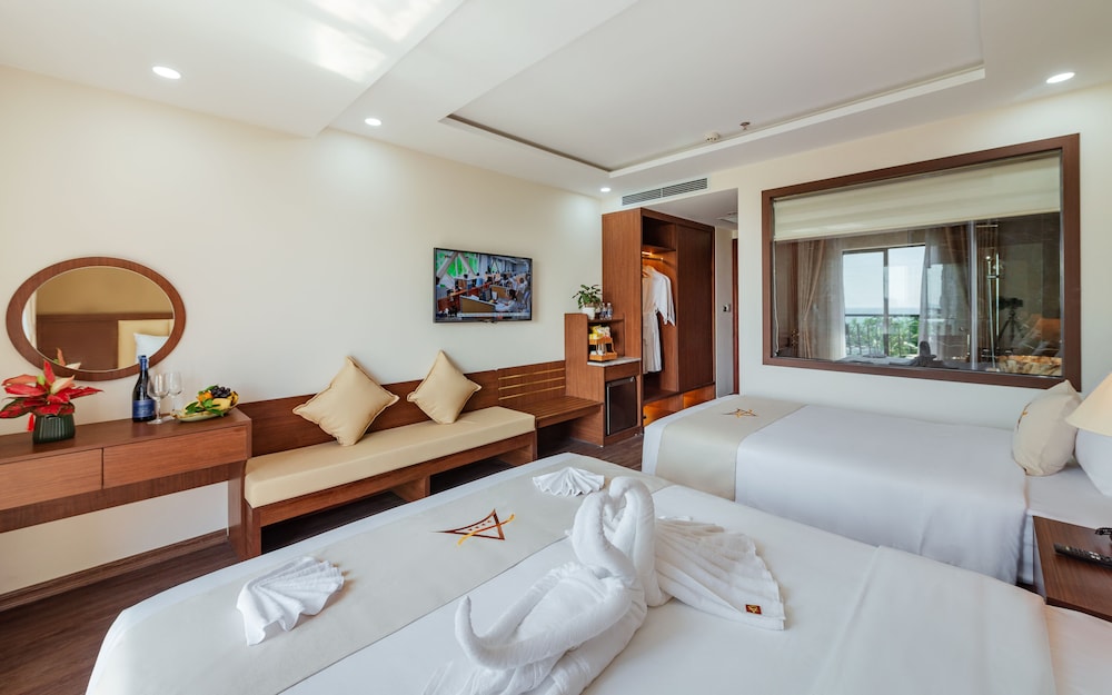 Executive Room, 1 Bedroom, Balcony, Sea View photo 2