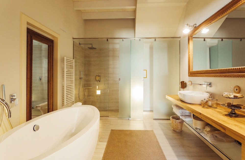 Double or Twin Room (Noble Deluxe) photo 2