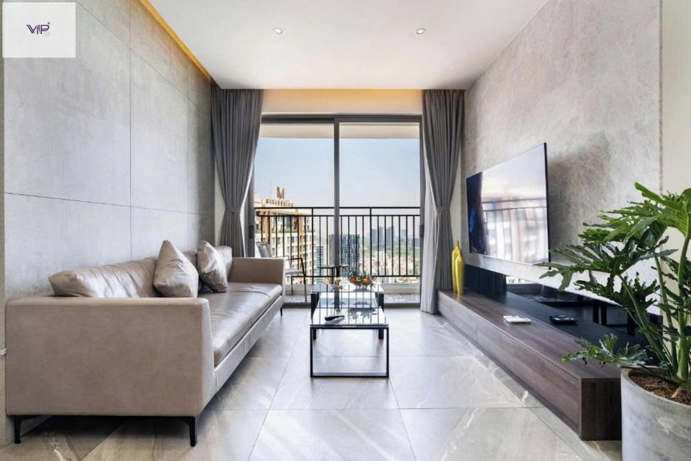 Appartamento panoramico, 2 camere da letto, patio, vista città