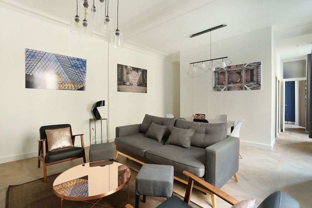 Basic Apartment photo 1