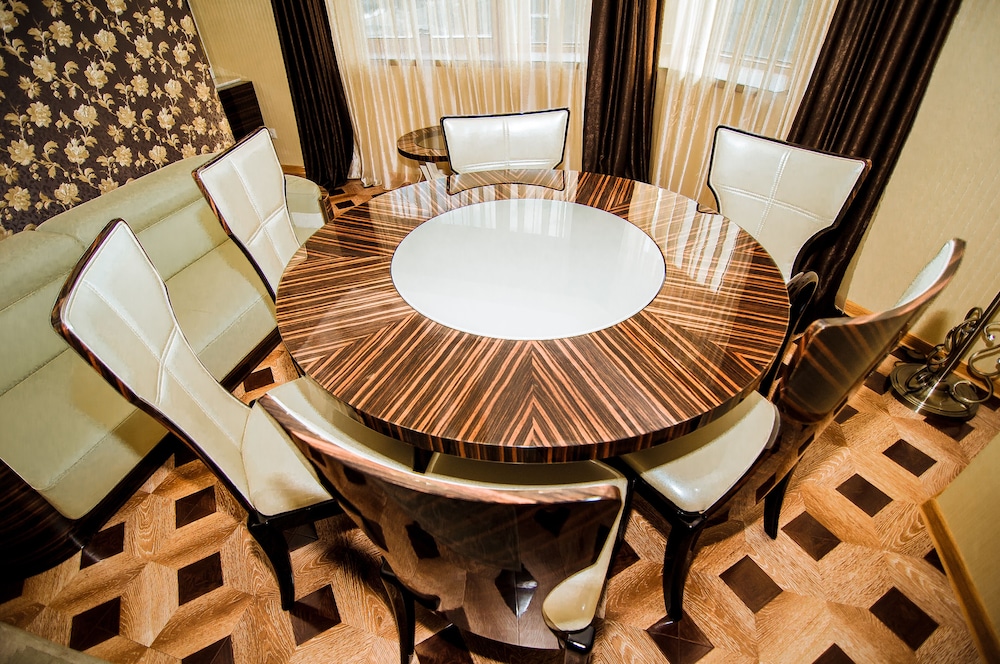 Presidential Apartment photo 3