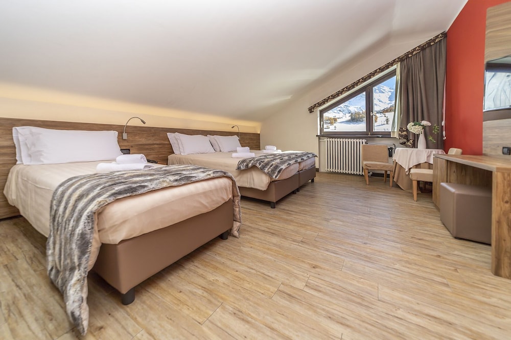 Standard Triple Room - Photo 1